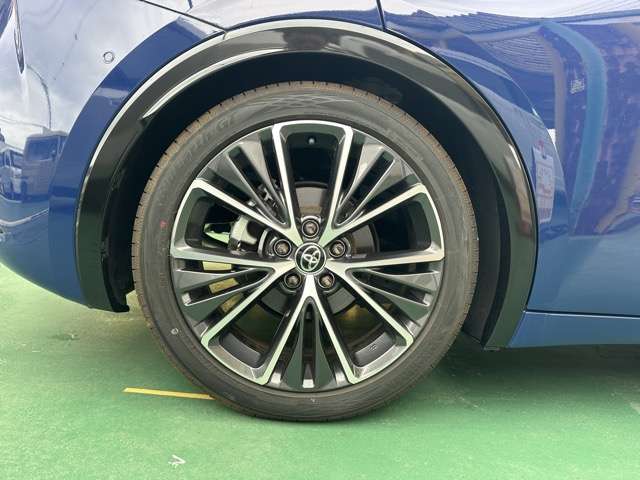 トヨタ プリウス ２．０ Ｚ Ｅ－ＦＯＵＲ ４ＷＤ R5年 (東海) 99