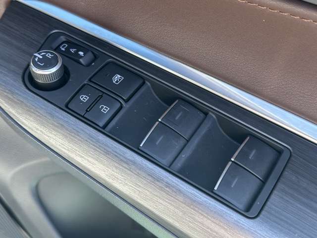 トヨタ ハリアー　ハイブリッド ２．５ ハイブリッド Ｚ レザーパッケージ R6年 (東海) 99