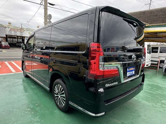 トヨタ グランエース ２．８ プレミアム ディーゼルターボ R4年 (東海) 99
