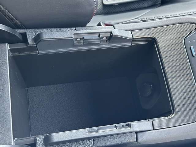 トヨタ ハリアー　ハイブリッド ２．５ ハイブリッド Ｚ レザーパッケージ R6年 (東海) 99