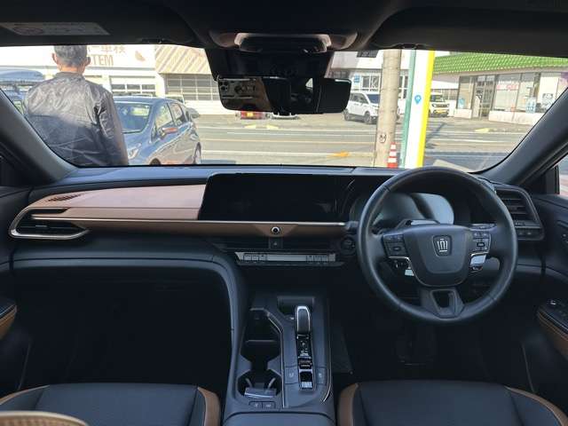 トヨタ クラウン　クロスオーバー　ハイブリッド ２．４ ＲＳ アドバンスト Ｅ－ＦＯＵＲ ＡＤＶＡＮＣＥＤ ４ＷＤ R4年 (東海) 99
