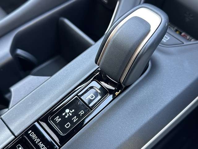トヨタ クラウン　クロスオーバー　ハイブリッド ２．４ ＲＳ アドバンスト Ｅ－ＦＯＵＲ ＡＤＶＡＮＣＥＤ ４ＷＤ R4年 (東海) 99