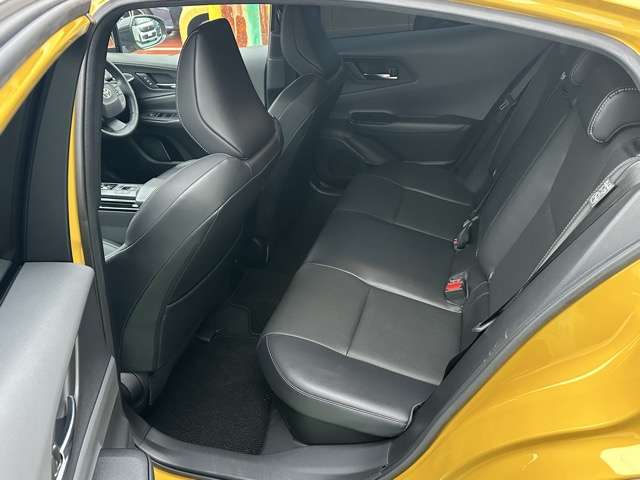 トヨタ プリウス ２．０ Ｚ R5年 (東海) 99