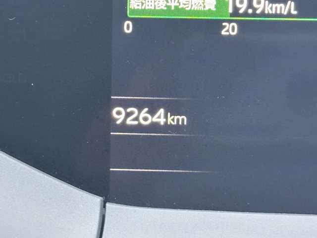 トヨタ プリウス ２．０ Ｚ R5年 (東海) 99