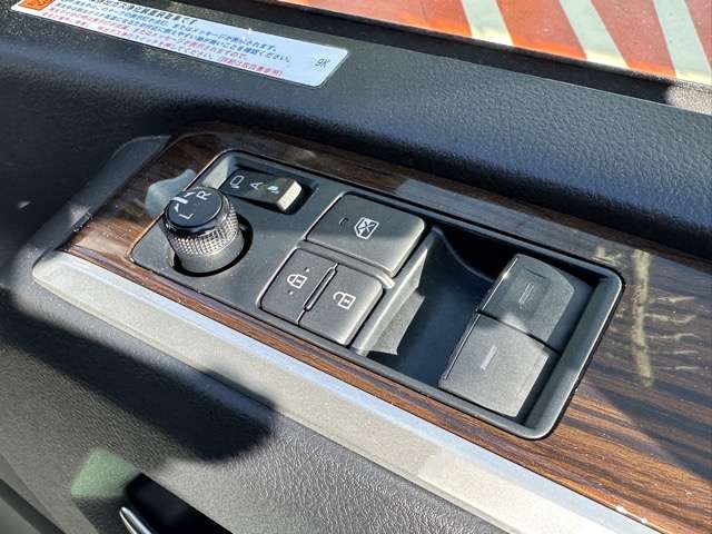 トヨタ グランエース ２．８ プレミアム ディーゼルターボ R5年 (東海) 99