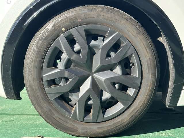 トヨタ プリウス ２．０ Ｚ R5年 (東海) 99