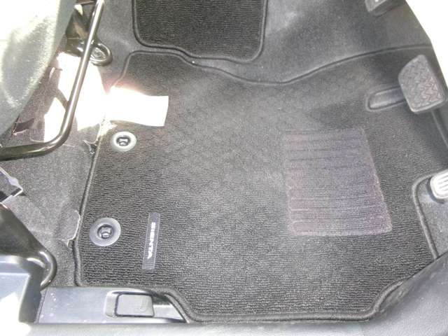 トヨタ シエンタ １．５ Ｇ ウェルキャブ 助手席回転チルトシート車 Ｂタイプ ４ＷＤ H28年 () 99