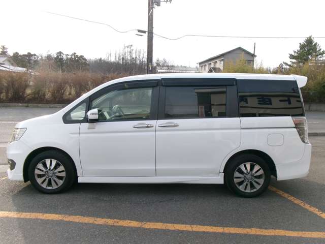 ホンダ ステップワゴン　スパーダ ２．０ スパーダ Ｚ クールスピリット ４ＷＤ H25年 () 99