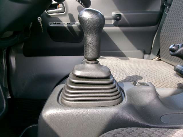 日産 ＮＴ１００クリッパー ６６０ ＧＸ ４ＷＤ H29年 () 99