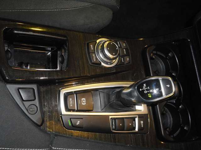 ＢＭＷ ５シリーズ ５２３Ｉ Ｍスポーツパッケージ H24年 () 99