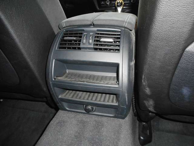 ＢＭＷ ５シリーズ ５２３Ｉ Ｍスポーツパッケージ H24年 () 99