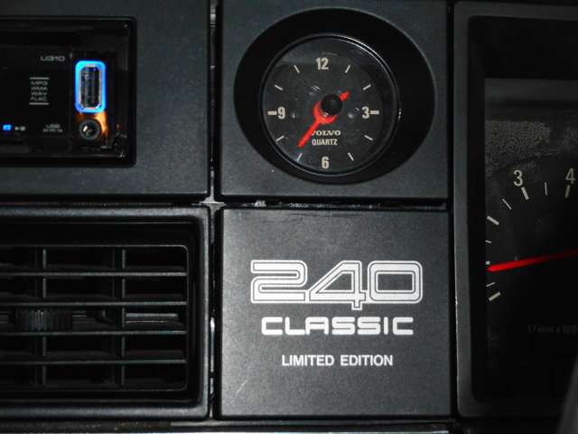 ボルボ ２４０ エステート クラシック H5年 () 99