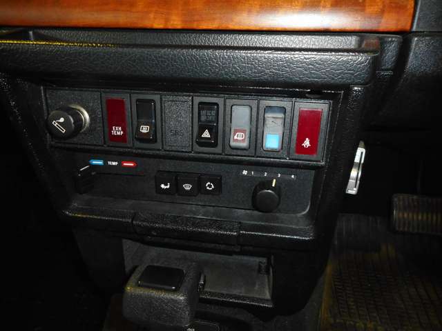 ボルボ ２４０ エステート クラシック H5年 () 99