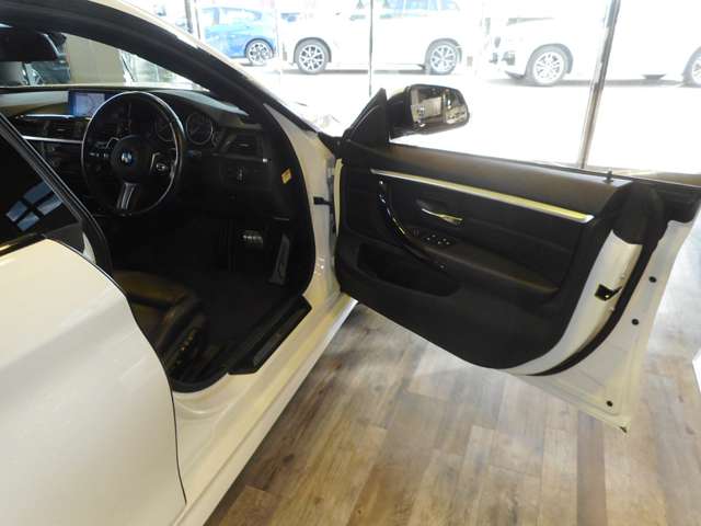 ＢＭＷ ４シリーズ ４２０Ｉ スタイルエッジ Ｘドライブ ４ＷＤ H27年 (近畿) 99