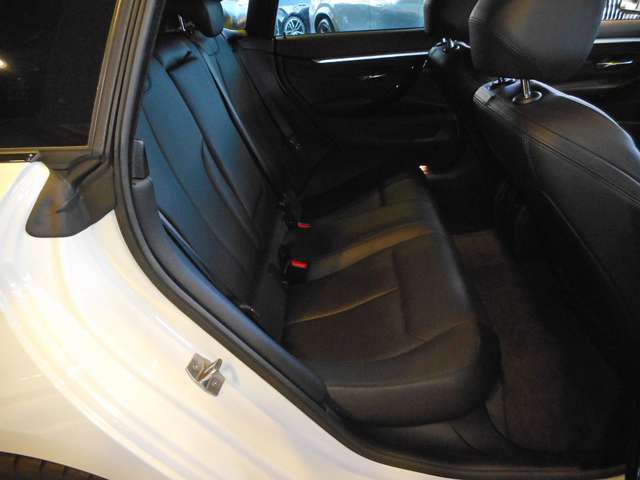 ＢＭＷ ４シリーズ ４２０Ｉ スタイルエッジ Ｘドライブ ４ＷＤ H27年 (近畿) 99