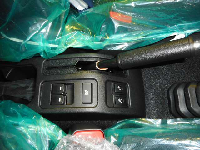 スズキ ジムニー　ノマド １．５ ＦＣ ４ＷＤ R7年 () 99