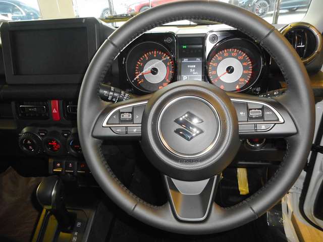スズキ ジムニー　ノマド １．５ ＦＣ ４ＷＤ R7年 () 99