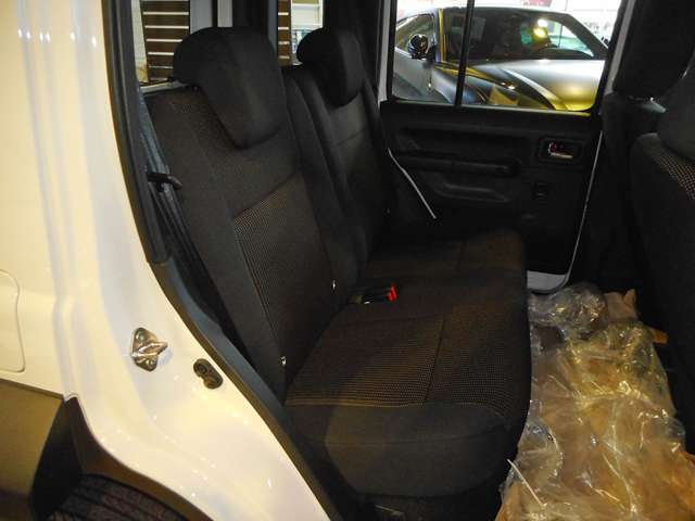 スズキ ジムニー　ノマド １．５ ＦＣ ４ＷＤ R7年 () 99