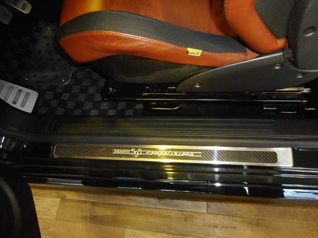 アバルト ５９５ コンペティツィオーネ H28年 () 99
