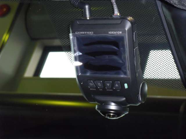 ジャガー Ｆペイス Ｒダイナミック ＨＳＥ ２．０Ｌ Ｐ２５０ ４ＷＤ R3年 () 99