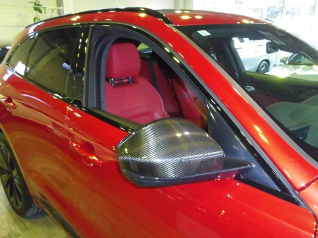 ジャガー Ｆペイス Ｒダイナミック ＨＳＥ ２．０Ｌ Ｐ２５０ ４ＷＤ R3年 () 99