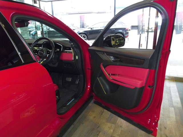ジャガー Ｆペイス Ｒダイナミック ＨＳＥ ２．０Ｌ Ｐ２５０ ４ＷＤ R3年 () 99