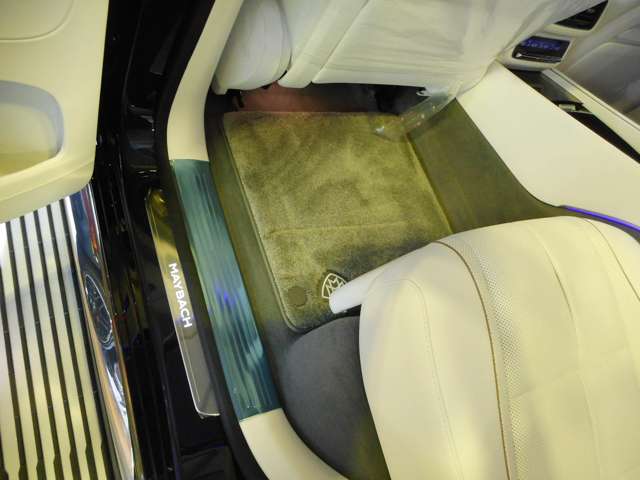 メルセデスベンツ ＧＬＳ ６００ ４マチック エディション１００ （ＩＳＧ搭載モデル） ４ＷＤ R4年 () 99