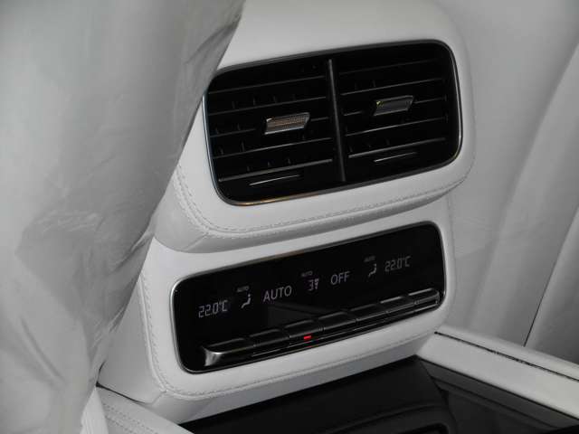メルセデスベンツ ＧＬＳ ６００ ４マチック エディション１００ （ＩＳＧ搭載モデル） ４ＷＤ R4年 () 99