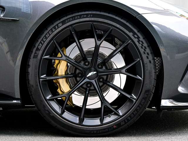 アストンマーティン ヴァンテージ ４．０ R7年 () 99