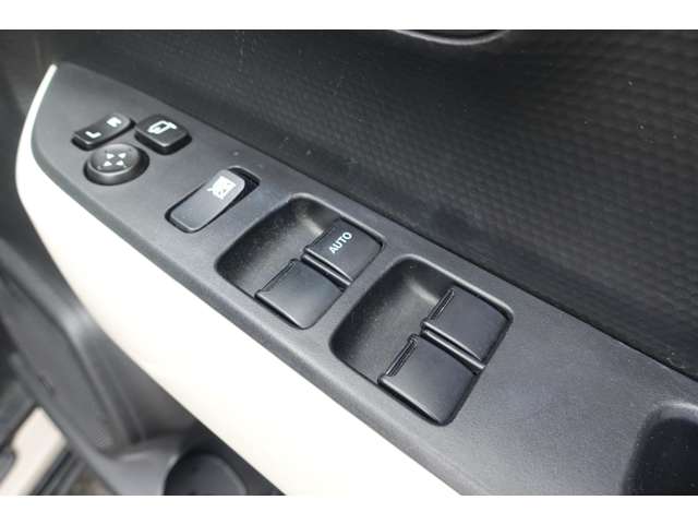スズキ クロスビー １．０ ハイブリッド ＭＺ H30年 () 99