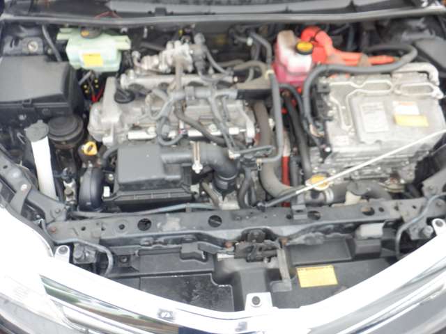 トヨタ カローラフィールダー　ハイブリッド １．５ ハイブリッド Ｇ シートヒーター装着車 H26年 () 99