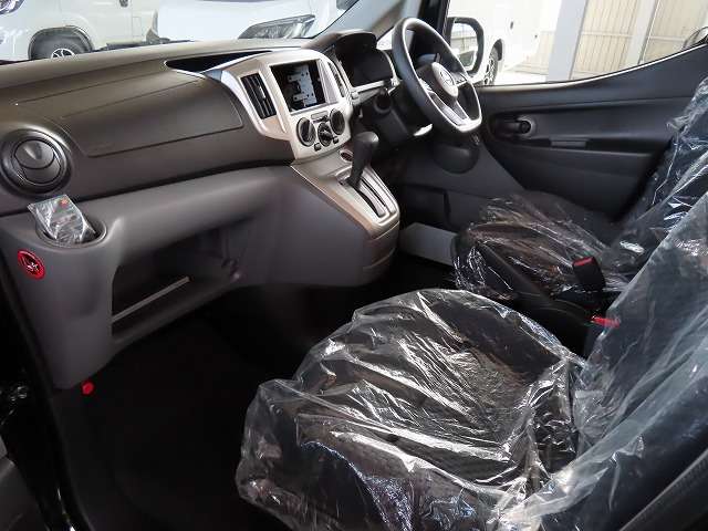 日産 ＮＶ２００バネット １．６ １６Ｘ－２Ｒ R8年 (関東) 99