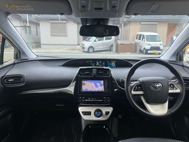 トヨタ プリウス １．８ Ｓ セーフティ プラス H30年 (近畿) 99