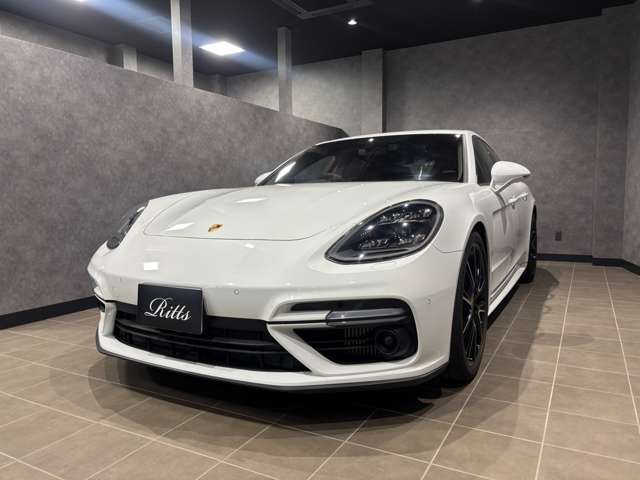 ポルシェ パナメーラ ターボ ＰＤＫ ４ＷＤ R1年 (関東) 99