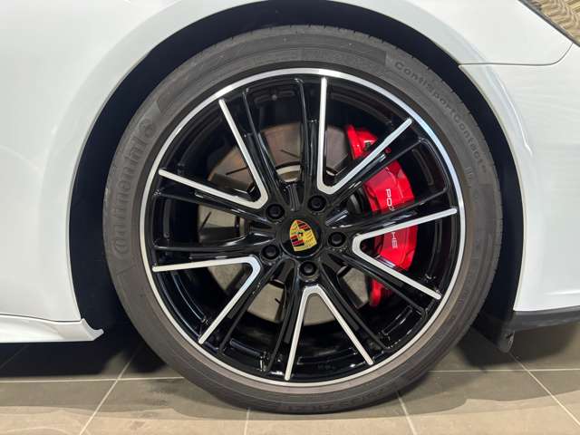 ポルシェ パナメーラ ターボ ＰＤＫ ４ＷＤ R1年 (関東) 99
