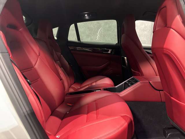 ポルシェ パナメーラ ターボ ＰＤＫ ４ＷＤ R1年 (関東) 99