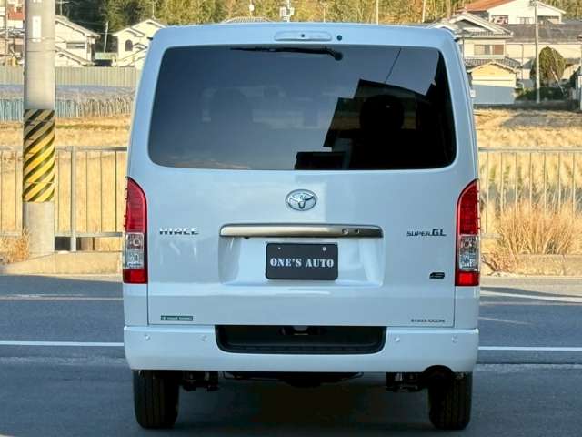トヨタ ハイエースバン ２．８ スーパーＧＬ ダークプライム Ｓ ロングボディ ディーゼルターボ R7年 (近畿) 99