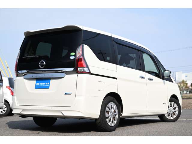 日産 セレナ ２．０ Ｘ H29年 (近畿) 99