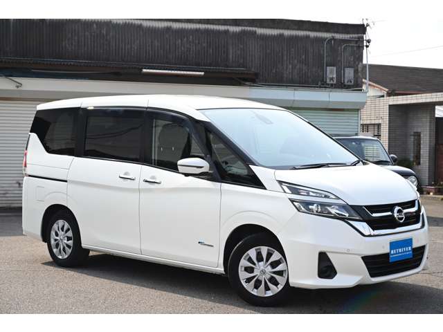 日産 セレナ ２．０ Ｘ H29年 (近畿) 99