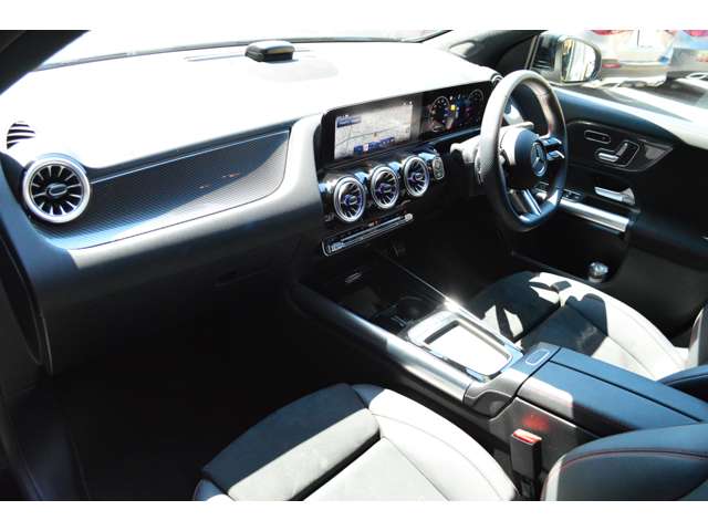 メルセデスベンツ ＧＬＡクラス ＧＬＡ１８０ ＡＭＧラインパッケージ ＭＰ２０２５０２ R7年 (関東) 99