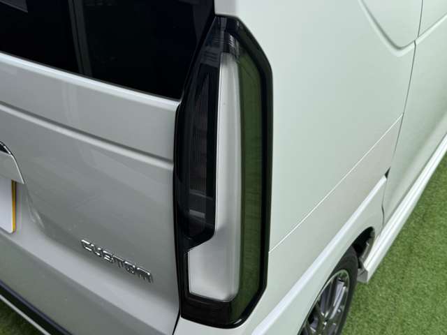ホンダ Ｎ　ＢＯＸ カスタム ６６０ ターボ R8年 (近畿) 99