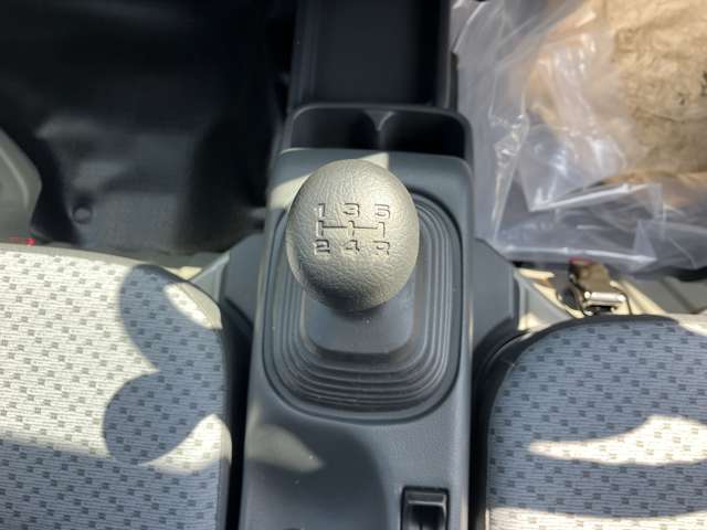 スズキ キャリイトラック ６６０ ＫＣ農繁 ３方開 ４ＷＤ R8年 (九州・沖縄) 99