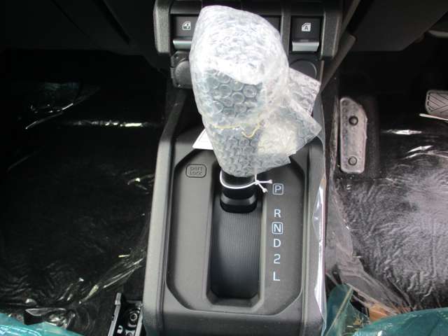 スズキ ジムニー　ノマド １．５ ＦＣ ４ＷＤ R8年 (東海) 99