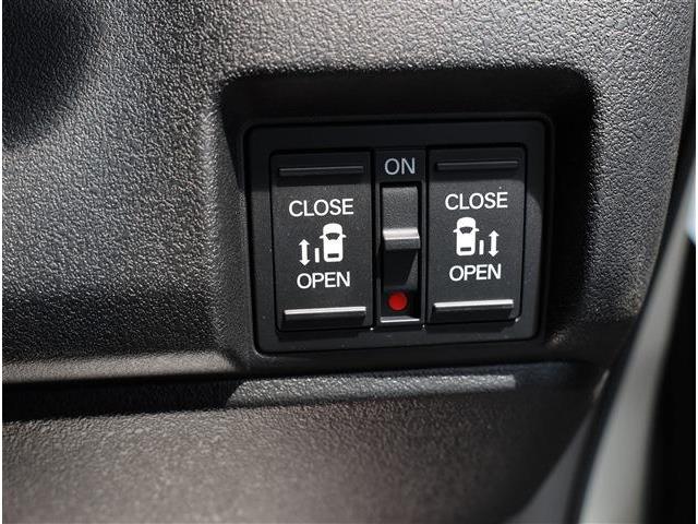 ホンダ Ｎ　ＢＯＸ カスタム ６６０ ブラック スタイル R8年 (東海) 99