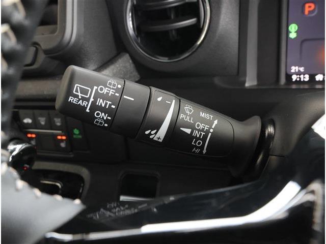 ホンダ Ｎ　ＢＯＸ カスタム ６６０ コーディネートスタイル ２トーン R7年 (東海) 99