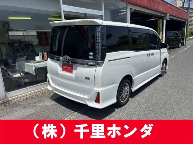 トヨタ ヴォクシー １．８ ハイブリッド ＺＳ 煌ＩＩ H28年 (中国) 99