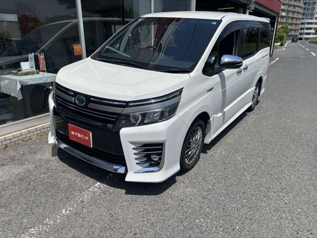 トヨタ ヴォクシー １．８ ハイブリッド ＺＳ 煌ＩＩ H28年 (中国) 99