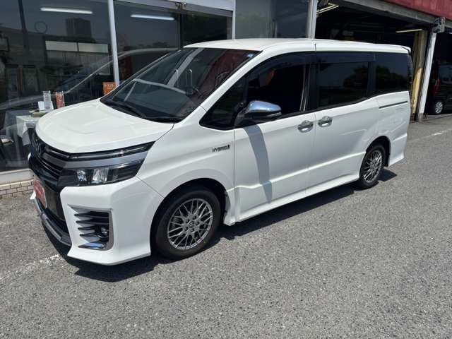 トヨタ ヴォクシー １．８ ハイブリッド ＺＳ 煌ＩＩ H28年 (中国) 99