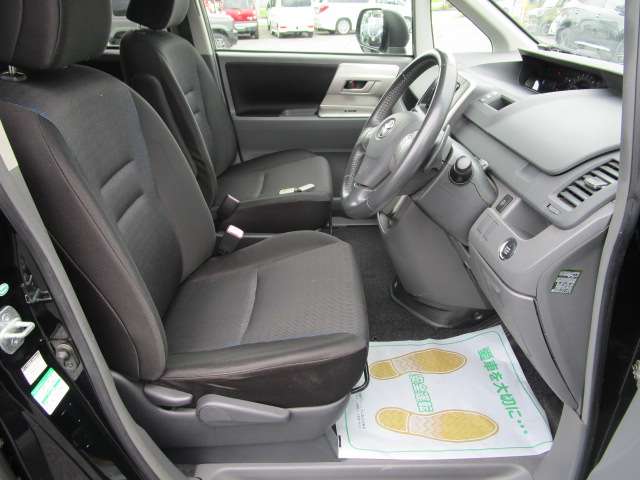 トヨタ ヴォクシー ２．０ ＺＳ H19年 () 99