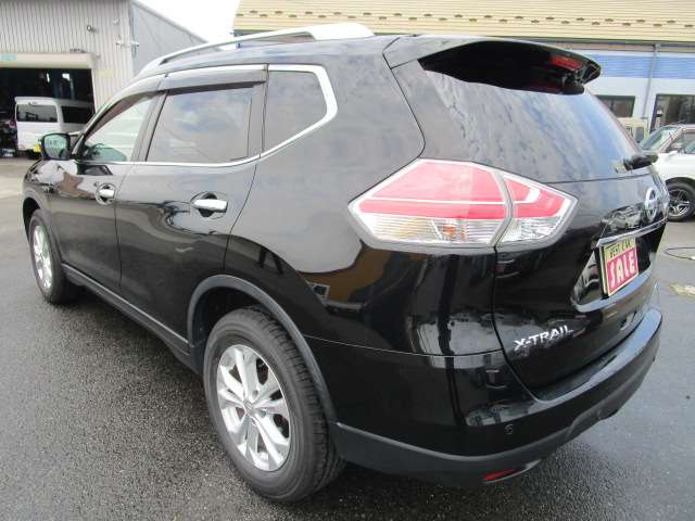 日産 エクストレイル ２．０ ２０ＸＴ エマージェンシーブレーキパッケージ ２列車 ４ＷＤ H28年 () 99